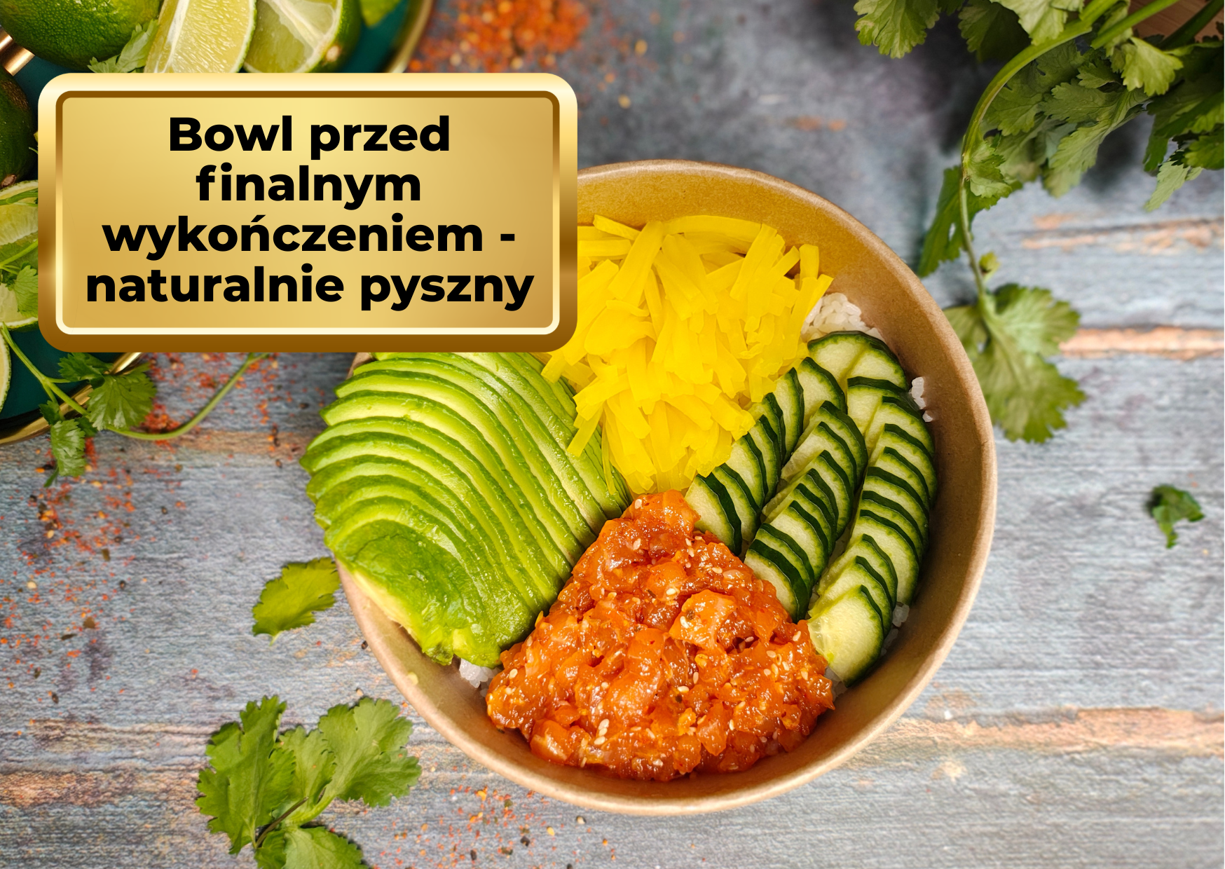 Bowl z tatarem z łososia